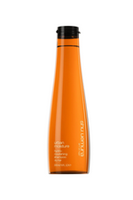 Shampoing Urban Moisture 300ml | Shu Uemura - exposés aux polluants-déshydratés-tressés